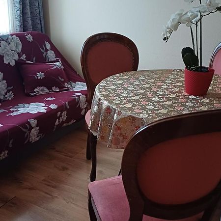 Ziemielu Mols Apartaments/Pirma Linija Pie Juras Liepāja Extérieur photo
